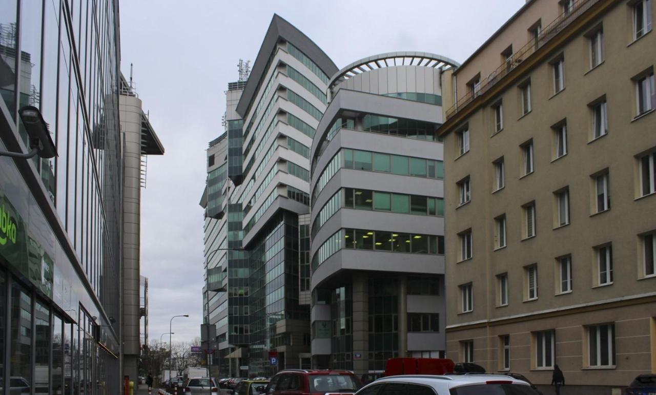 Modern Apartment With Pool Near Golden Terraces Warszawa Exteriör bild